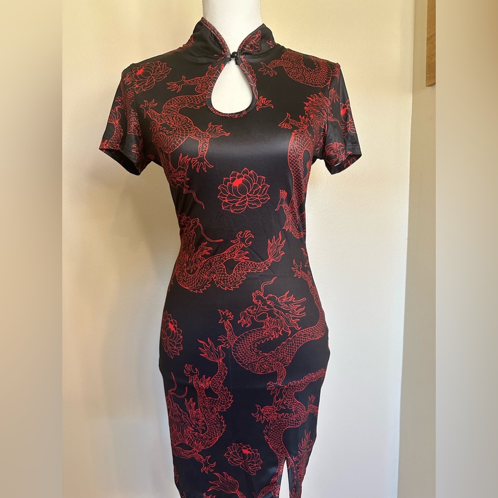 SHEIN Black and Red Dragon Print Mini Dress